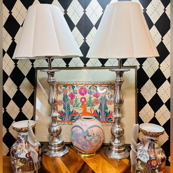 Luxury Tall Silver Table Lamp Pair – Sculptural Bases with Scalloped Shades - Picture 9 of 16